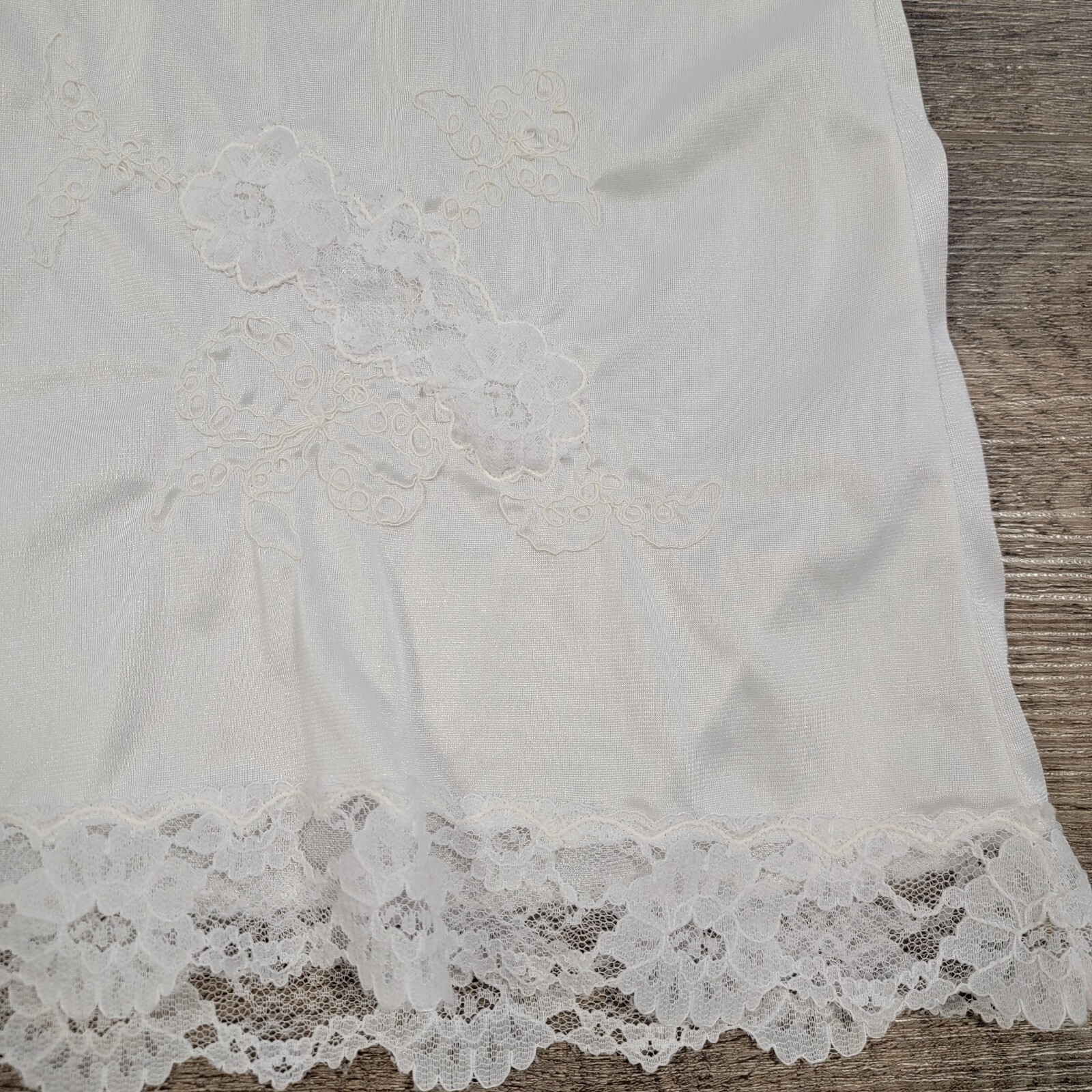 Vintage Lingerie by Vincent Half Slip Lace Nylon Pearl Off White Size Medium