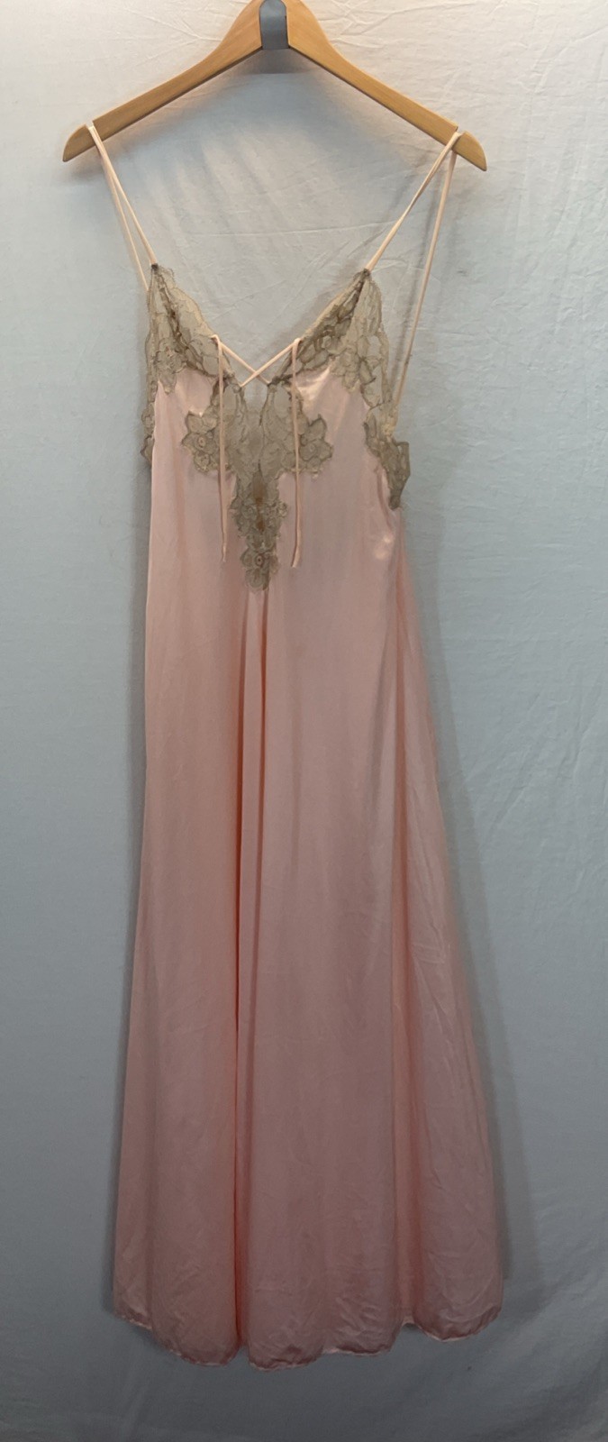Glydons Of Hollywood Vtg Long Nightgown Lace Bodice Size M PInk Satin Lingerie