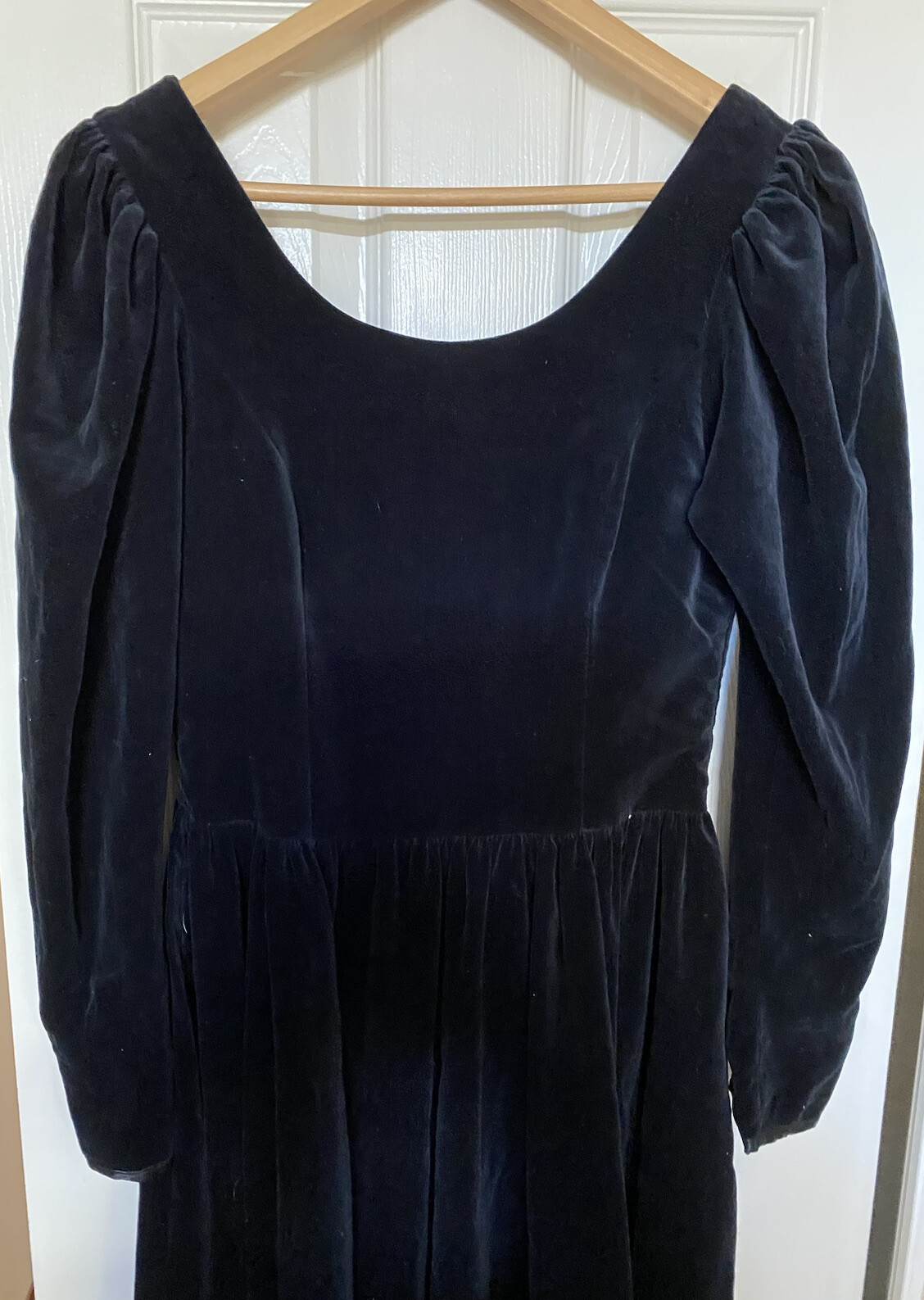 Vintage Laura Ashley Black Velvet Dress Size USA 8 / UK 10 / EUR 36
