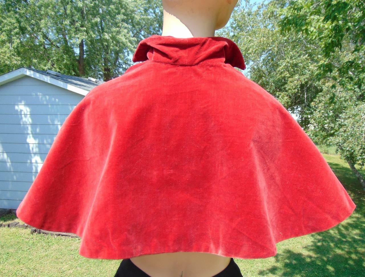 VTG 30S RED VELOUR CAPLET SMALL SIZE