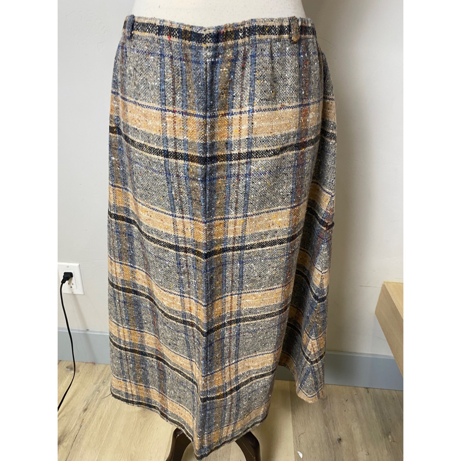 Vintage 70s Plaid Tweed Midi Skirt Womens 16 Tan Grey Multi Color Made in USA