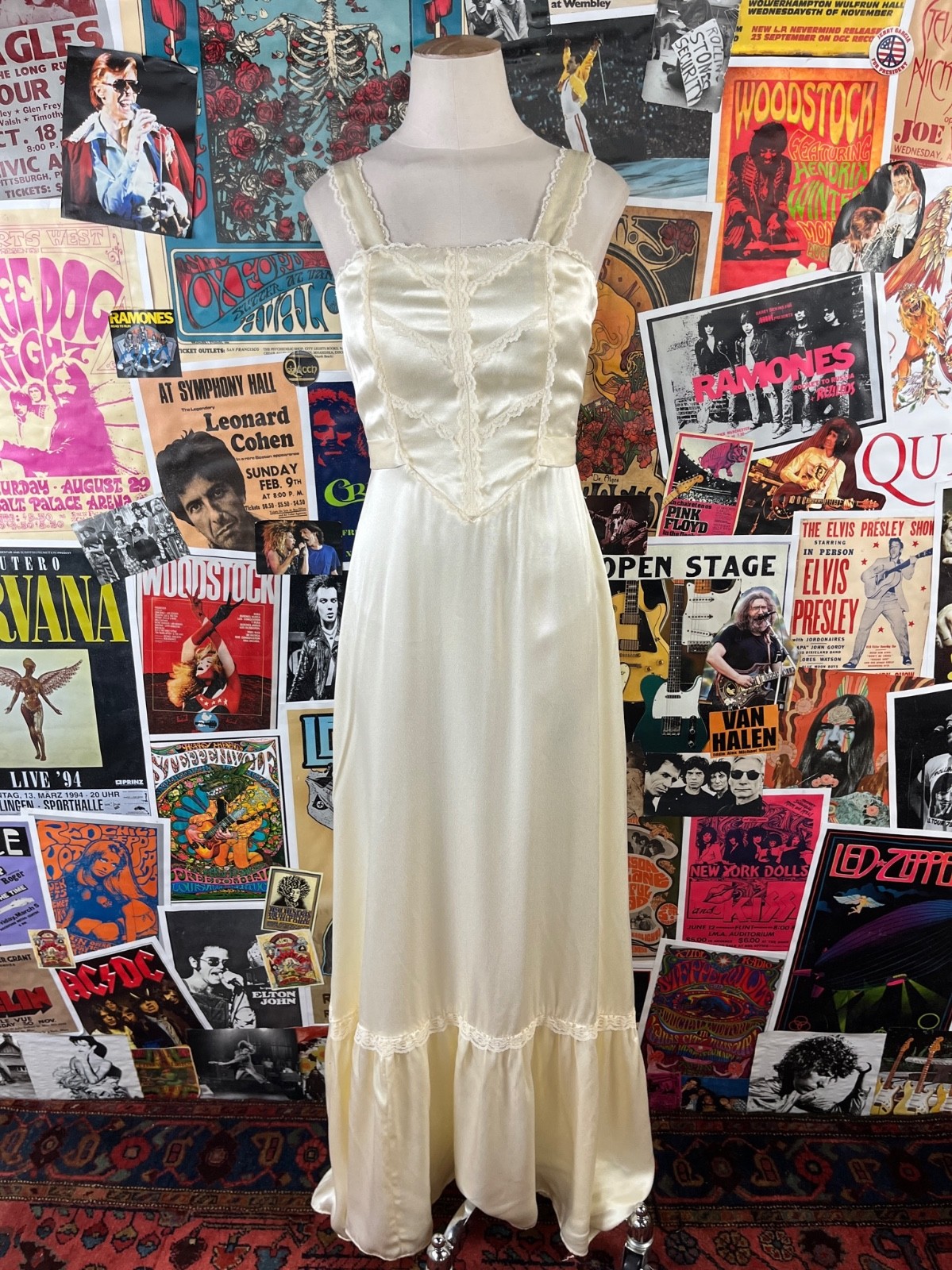 VTG Cream Satin 70s Candi Jones Cali Sleeveless Corset Lace Maxi Dress Gown XS