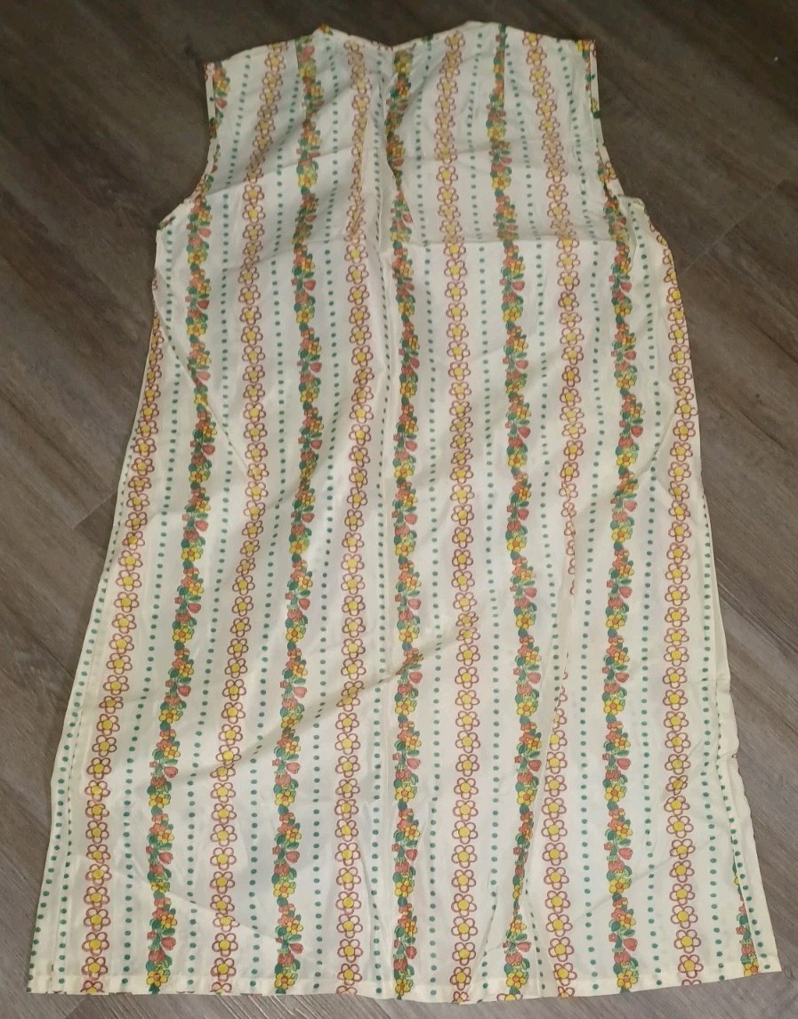 Vintage 1970s House Chore Dress Floral Cottage Core Grannycore