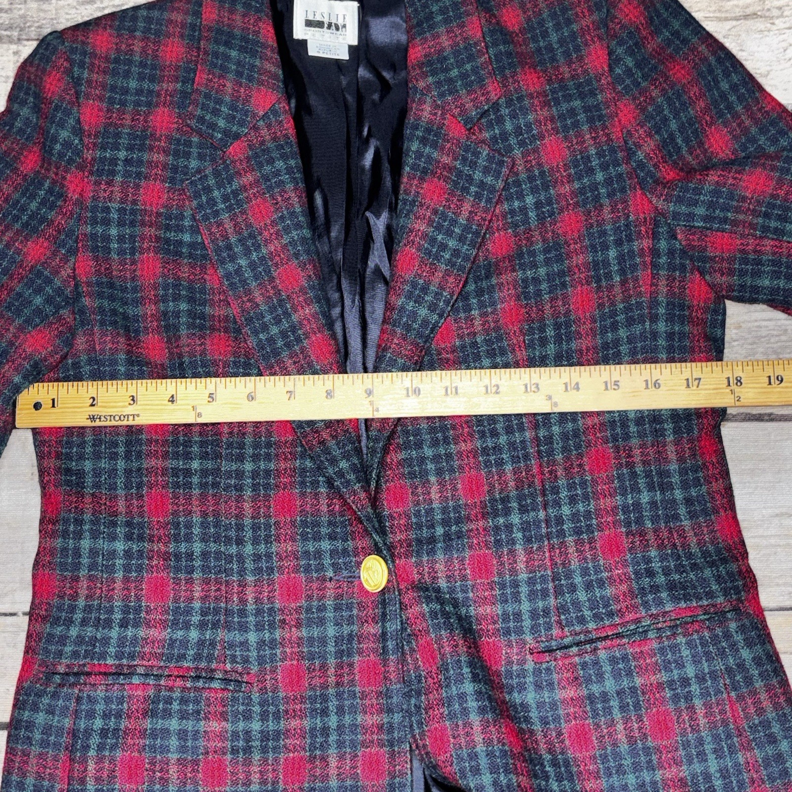 VTG Leslie Fay Wool Blend Plaid Blazer Jacket 6 Petite Red Green Crest Button
