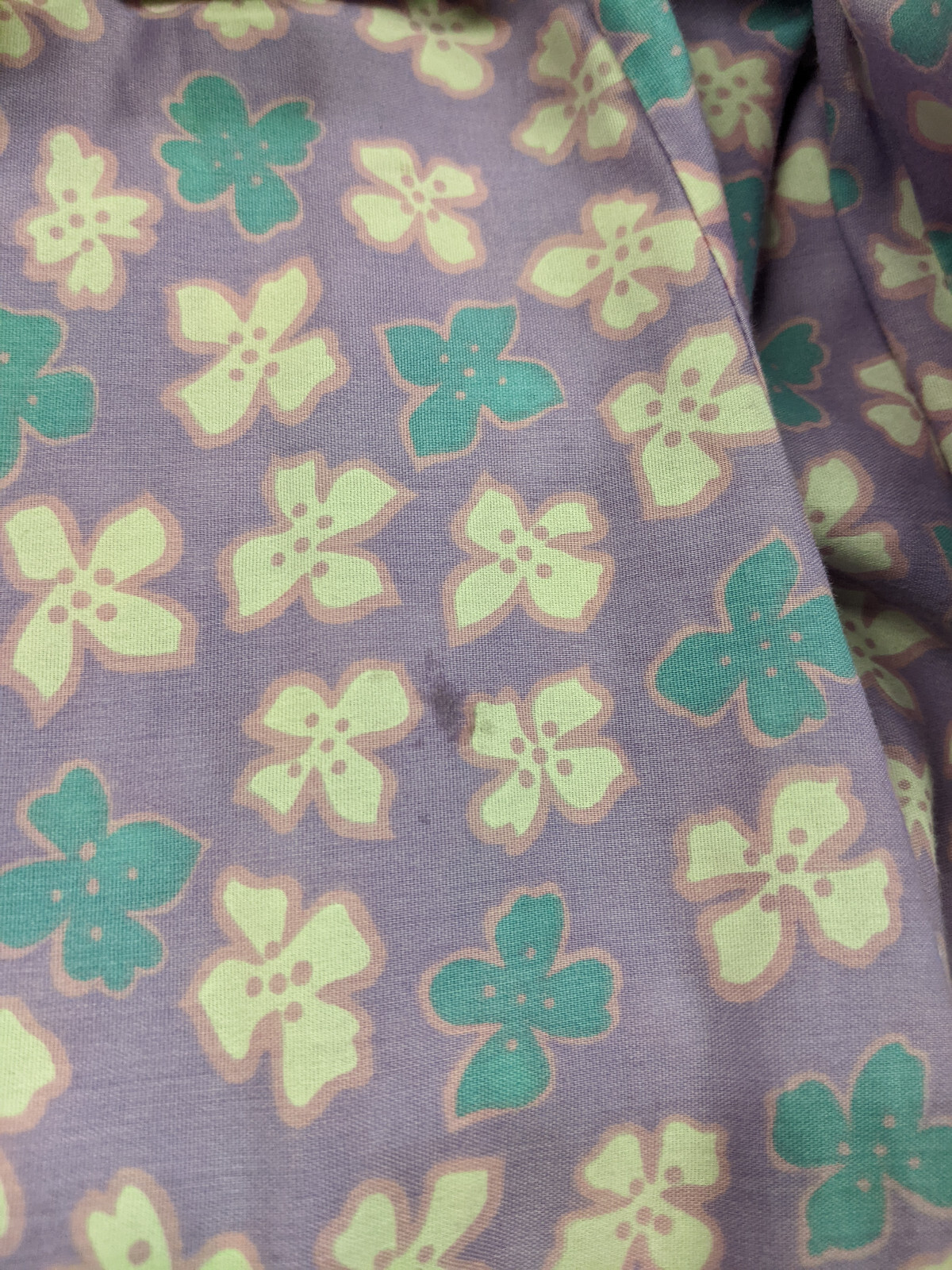 Vintage Izzy’s Place Women’s House Dress Size L Purple Floral