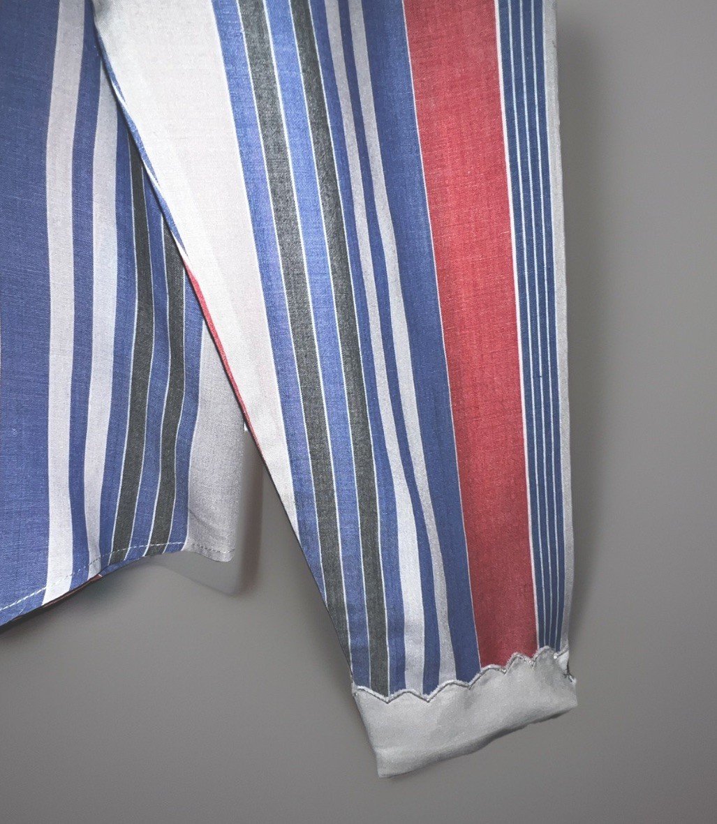 VTG huk‑a‑poo Gray Red Blue Black Stripe Blouse 70s Scallop Collar Cuffs S Retro