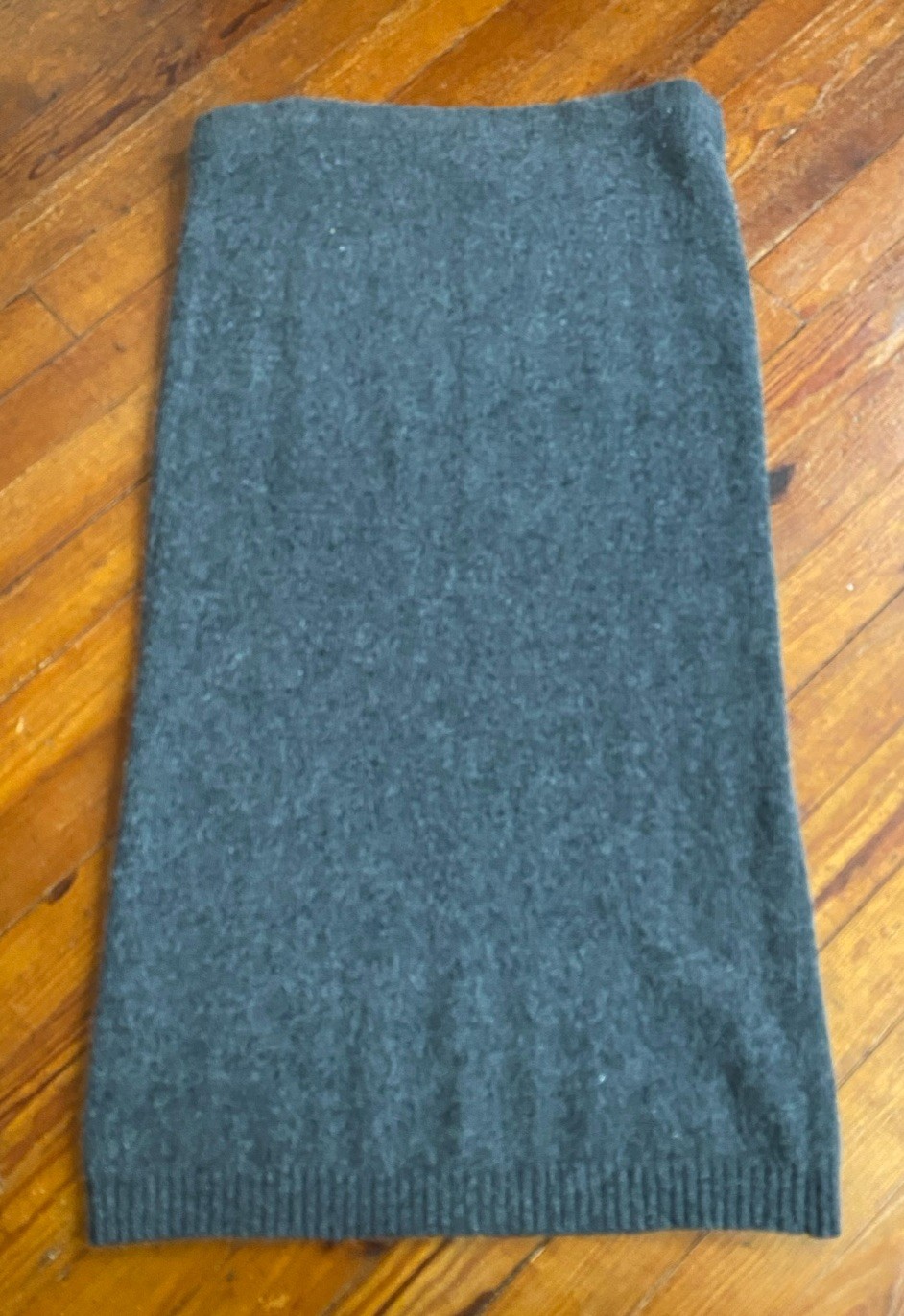 VTG IB Diffusion Angora Lambswool Midi Gray Fuzzy Elastic Waist Pencil Skirt L