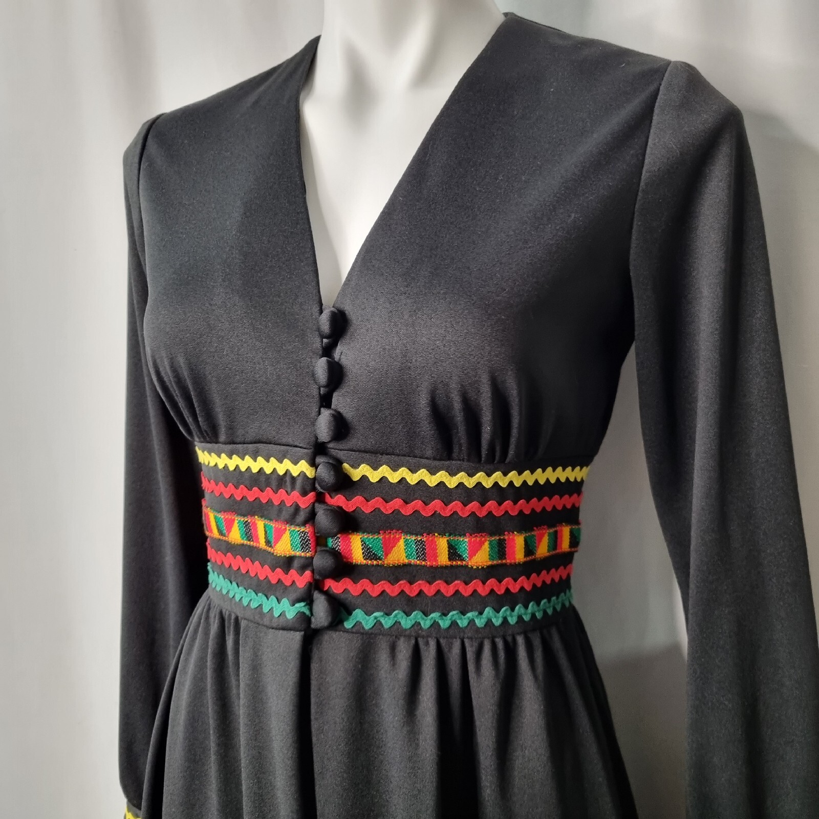 VTG 70s Mod Dress Rasta Jamaica Deep V Long Sleeve Knee Black Bayberry Sz 10 S M