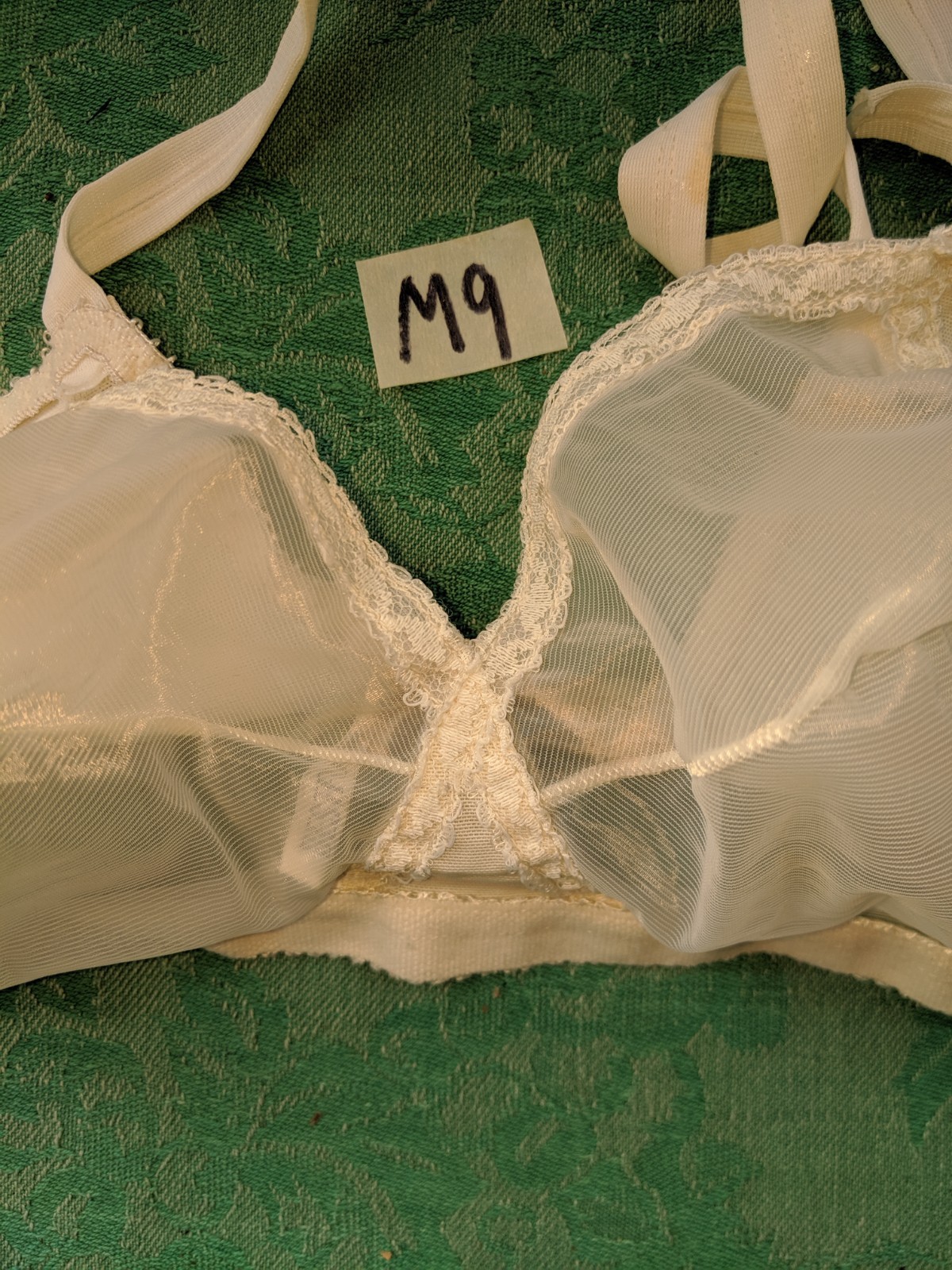 Vintage women’s bra cream Bestform 34 C 1960′ 70’s
