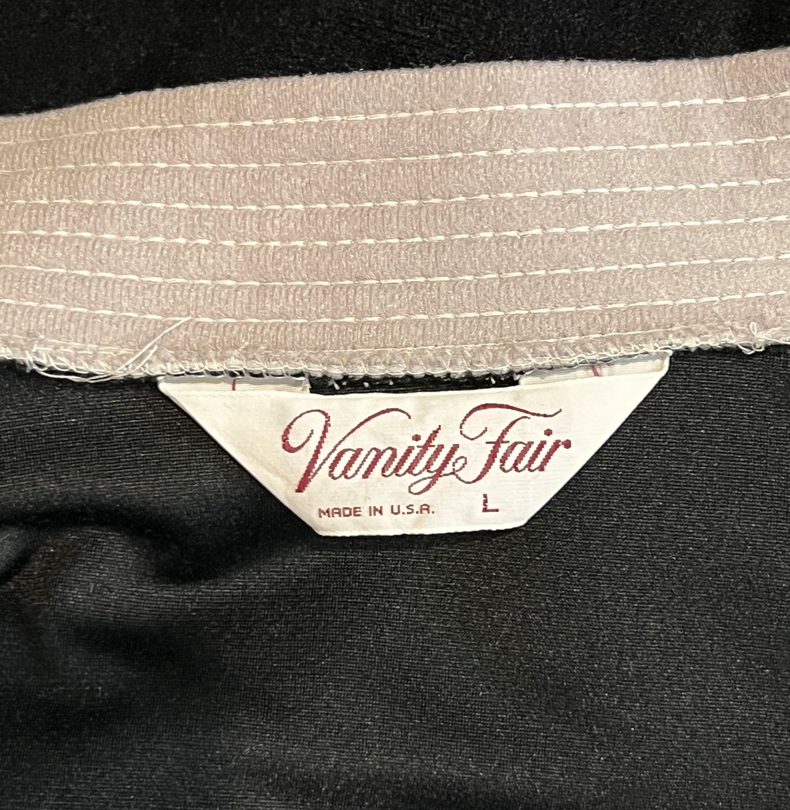 Vintage Vanity Fair velour kimono style belted robe black red gray size Large
