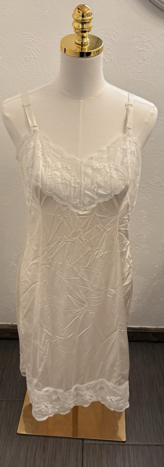Vintage Wonder Maid Non-Cling Full Slip Union Made Tag Ivory Lace Size 38