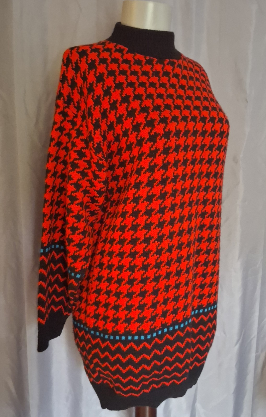 Vintage 80s Oversized Sweater mock turtleneck Abstract pattern Bold Colors L