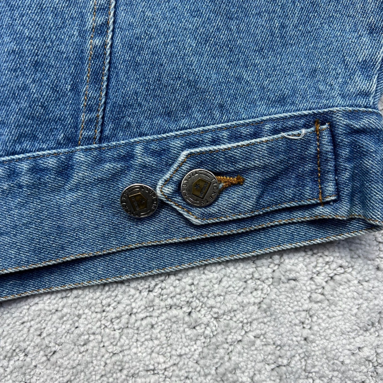 VINTAGE Tickets Clothing Denim Jacket Womens Small Blue Cropped Trucker Western