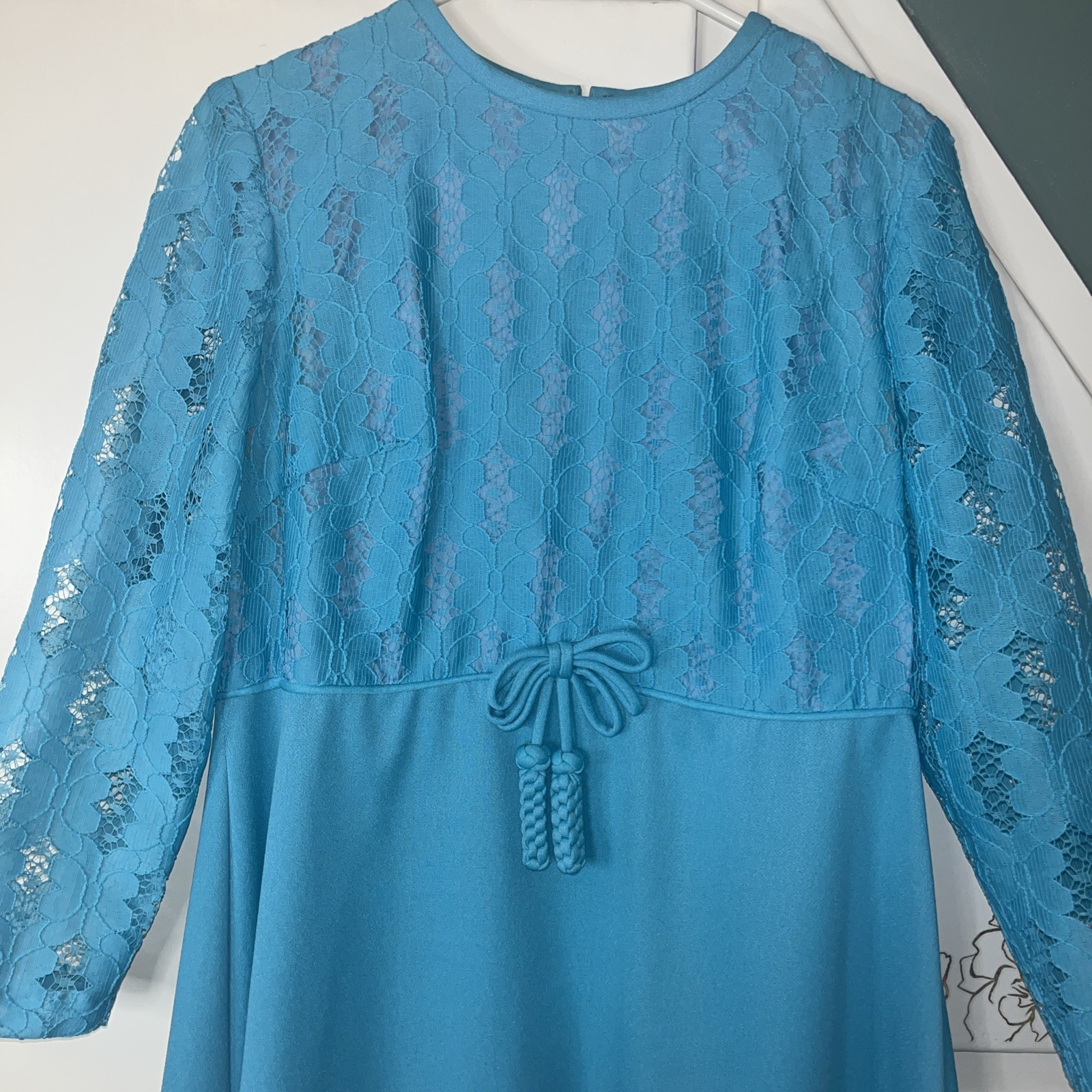1960s/70s Aquamarine Plus Size Shift Dress With Tassel Bow And Metal Back Zipper