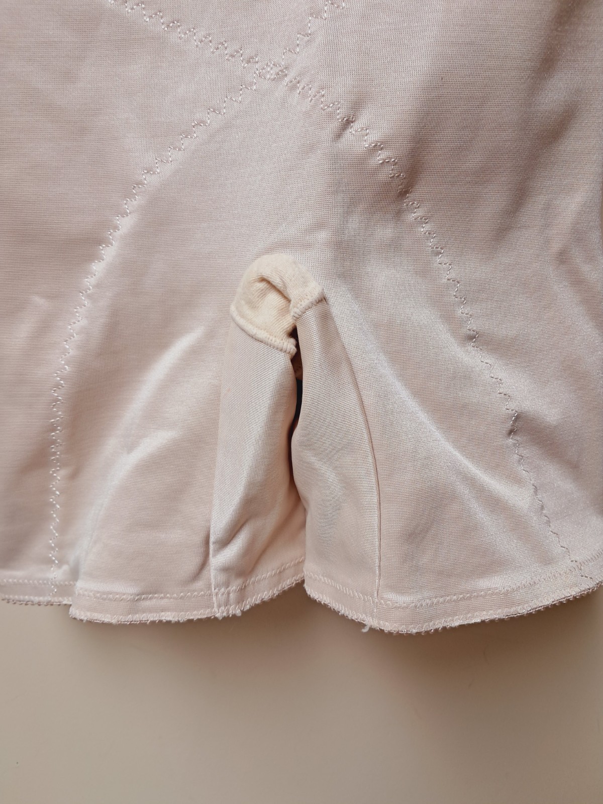 NWOT Vintage Bestform Beige De-emphasizer Shorts Girdle FIRM MEDIUM Union Label