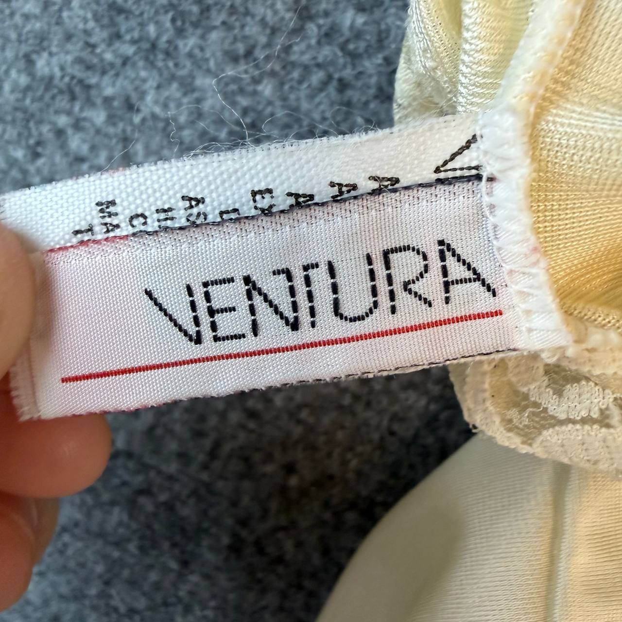 Vintage VENTURA Ivory Nylon Slip Nightgown Lace Trim Adjustable Straps 40”