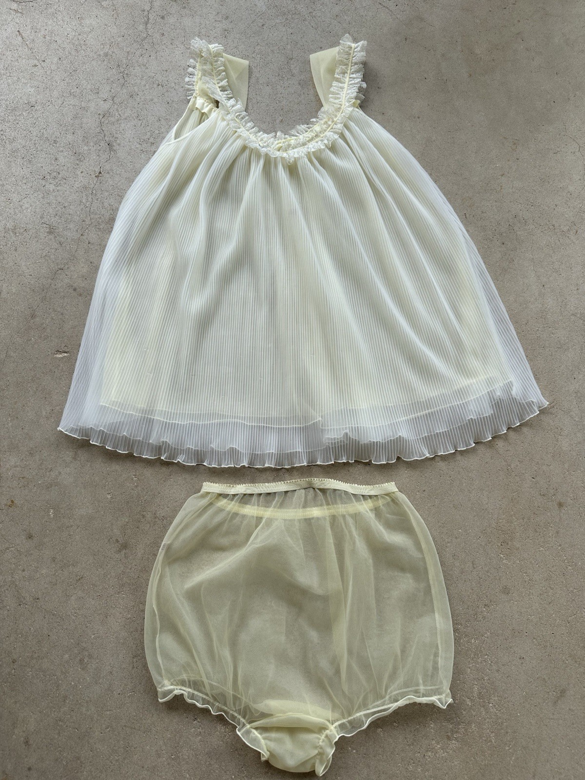 1960s Babydoll Set Evette Runproof Sheer Mushroom Gusset Panty 2 Tone Ruffle VTG