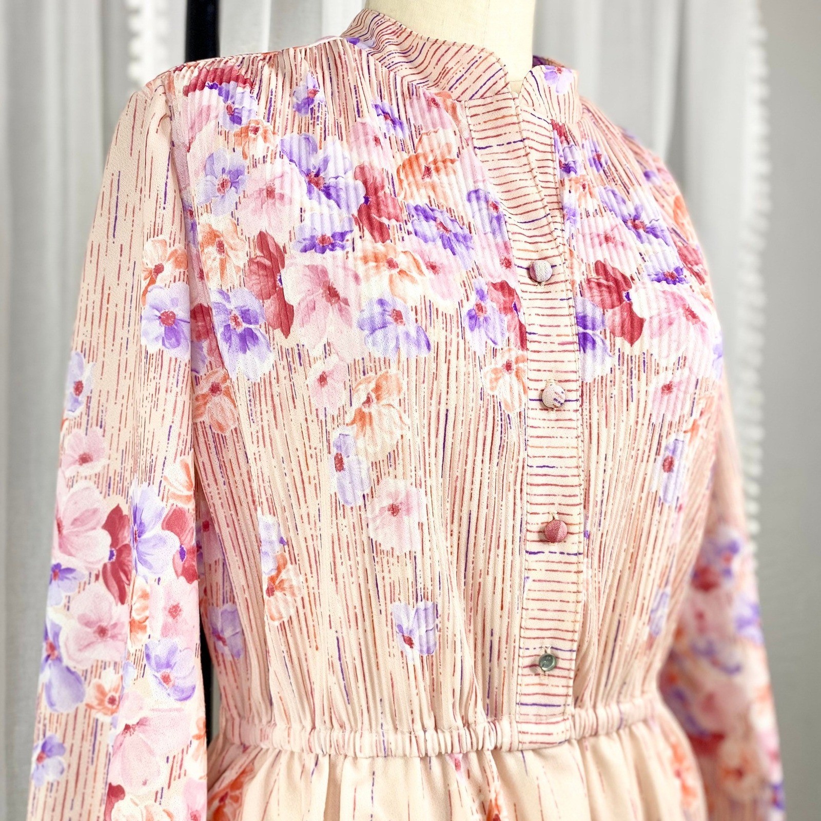 Vintage 1960s Pastel Floral Flowy Day Dress, Whimsy, Size Large