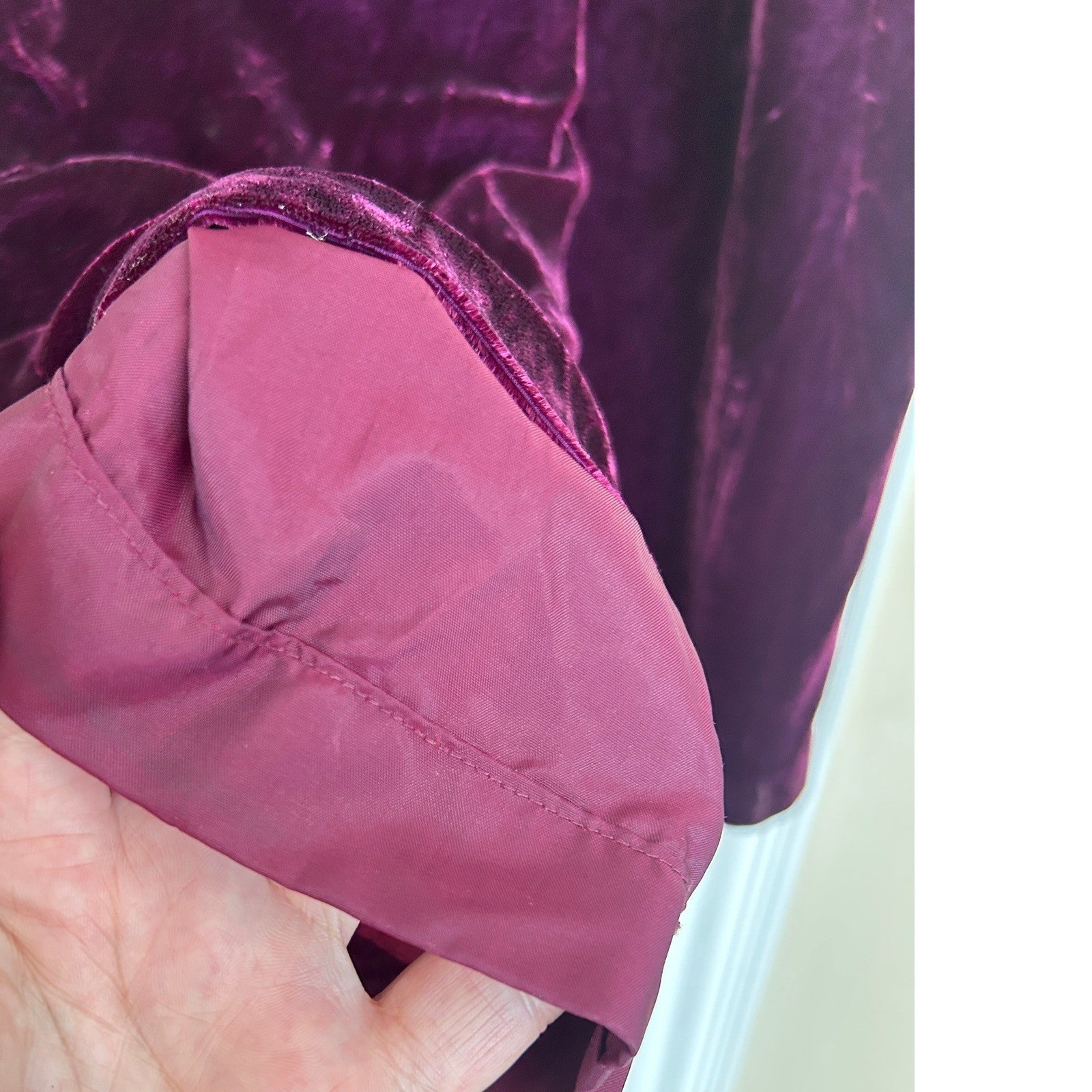 Vintage Liz Claiborne Velvet High Rise Pleated Pants Deep Plum Silk Blend Sz 12