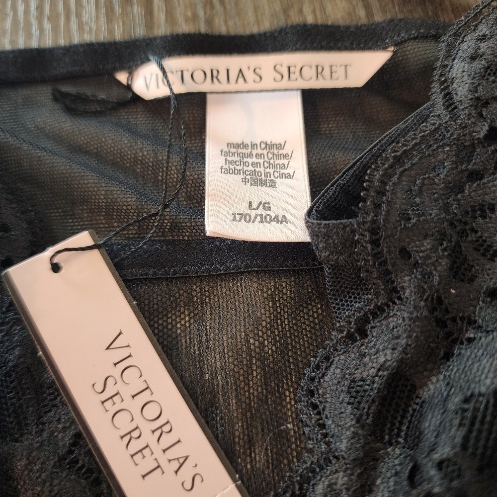 Victorias secret large nwt. Bin 20