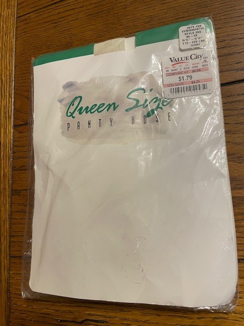 Queen Size Panty Hose Ivory Color Style 289 – 3X-4X (5’5″-6’0″ 175-255 lbs.) NEW