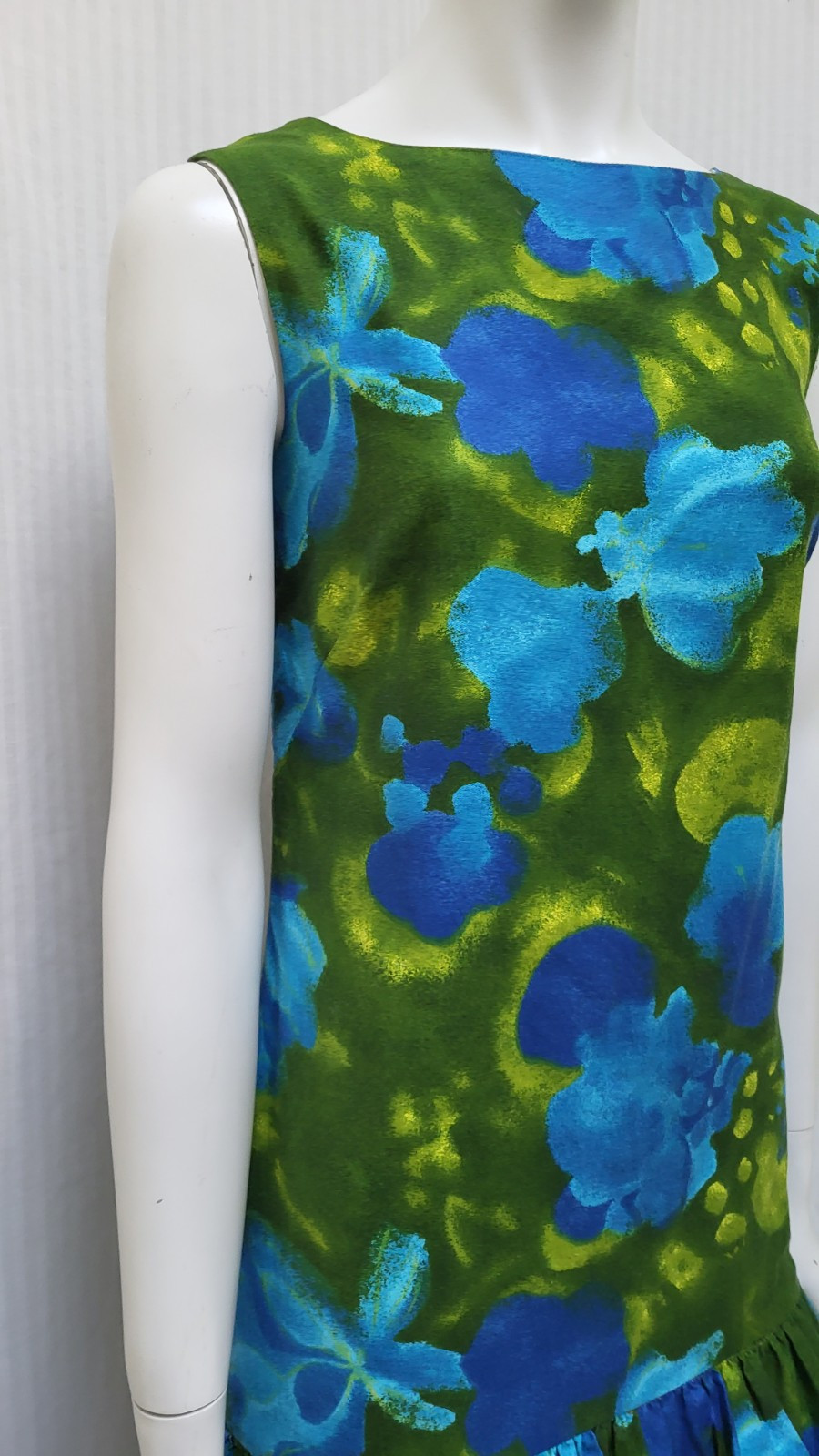 Vintage 1960s SUN FASHIONS HAWAII Blue Green Floral Ruffle Dress – Size XS – EUC