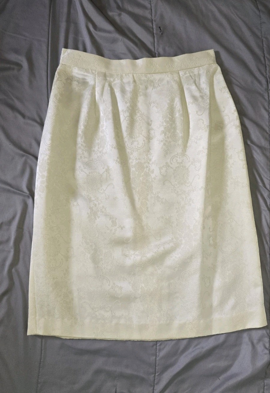 Vintage 1980s Nah Nah Petite Brocade Skirt Suit Ivory Bridal Cottage core