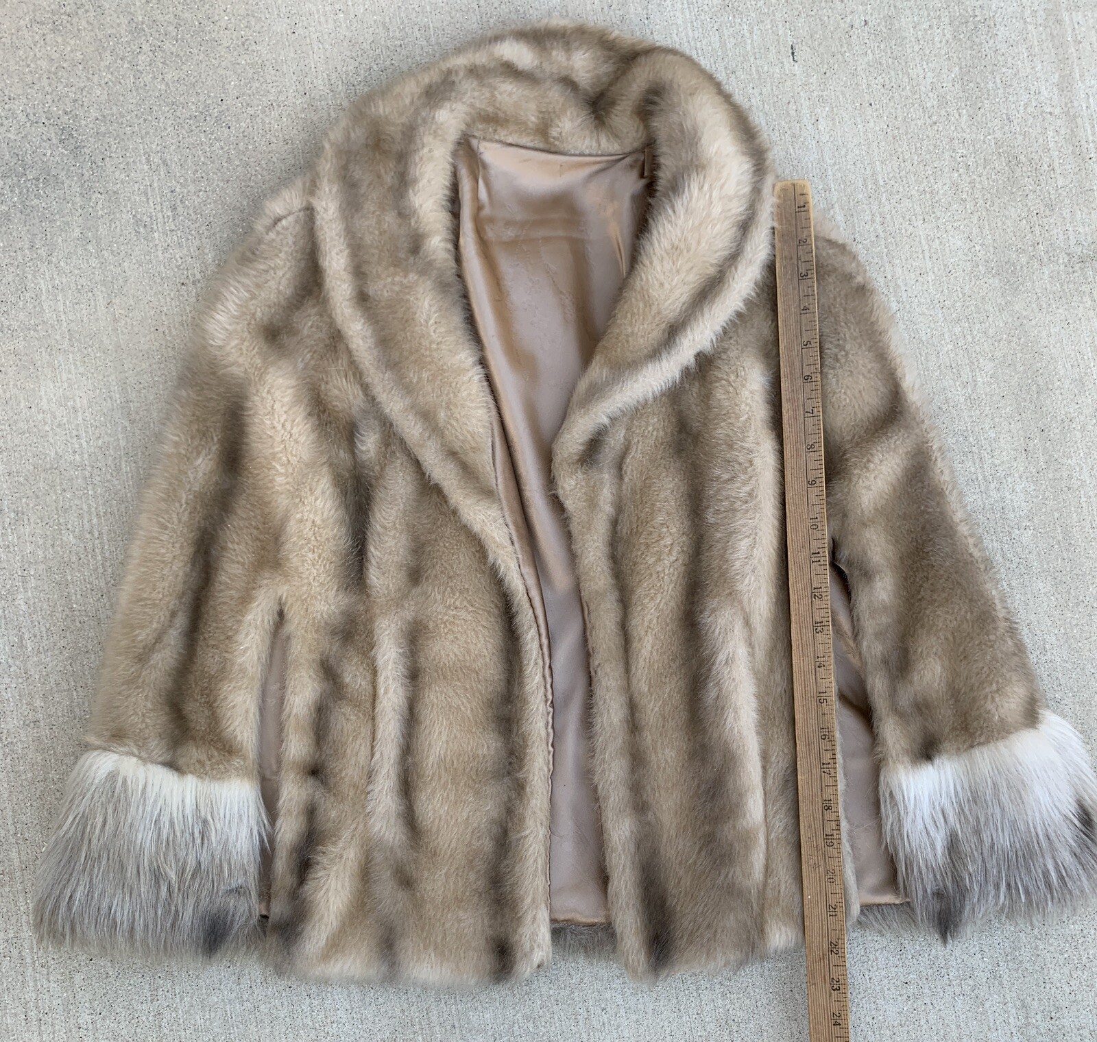 Sears Fashions Regina Glenara by Glenoit Cape Capelet Faux Fur Mob Wife Size S