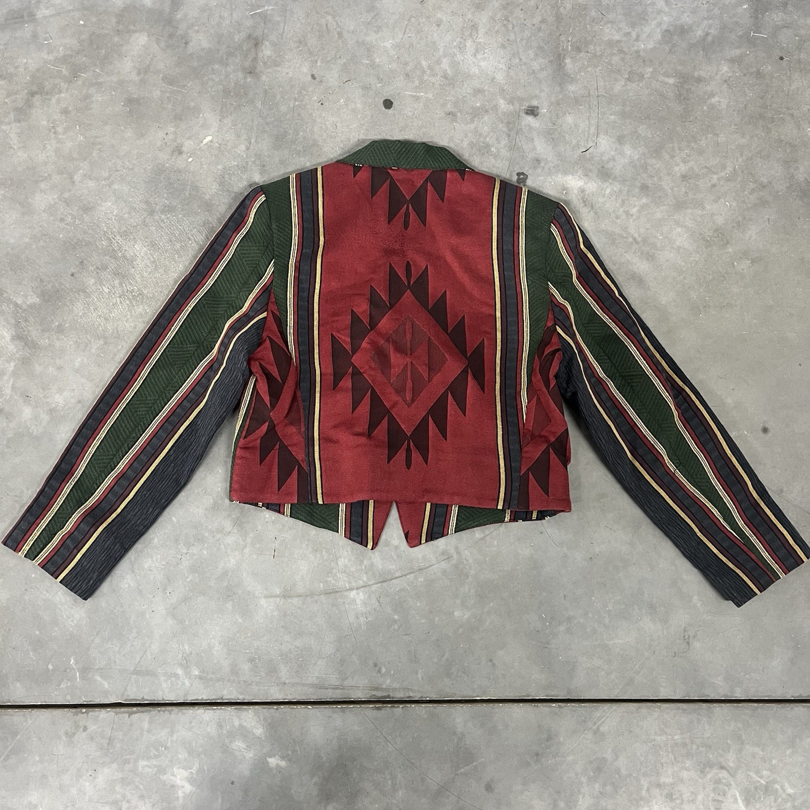 Vintage Wraps Collection 1990s Aztec Pattern Cropped Blazer Jacket Size Large