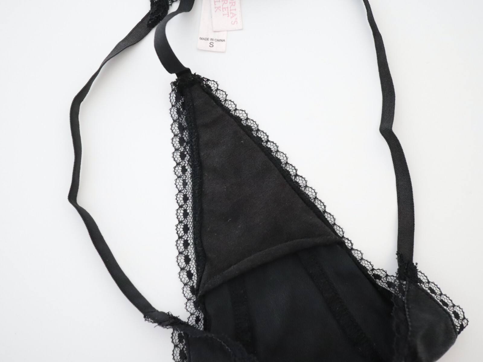 VTG Victoria’s Secret Y2K Silk Lace Edge V-String Thong Panty SMALL