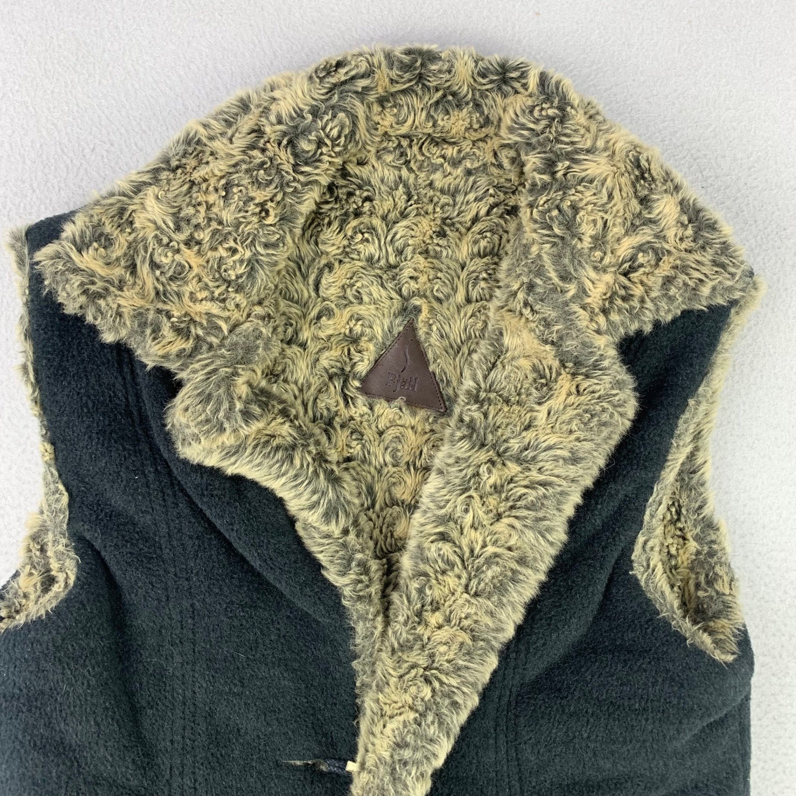 Vintage Sherpa Faux Fur Vest Womens M Y2K Warm Winter Cabincore