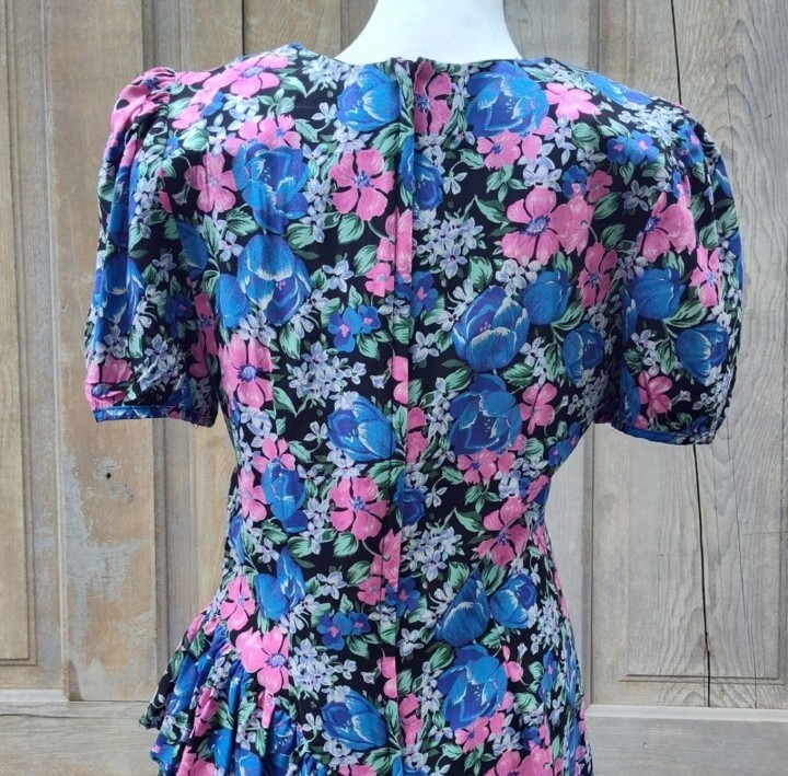 Vintage 1980s Blue and Pink Floral Drip Waist Ruffle Dress Size 11/12