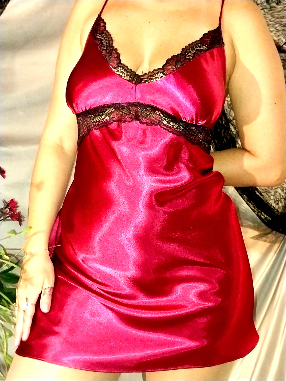 VTG SATIN SHINY LACY GARNET RUBY BABYDOLL NIGHTIE GOWN NIGHTGOWN 42 44