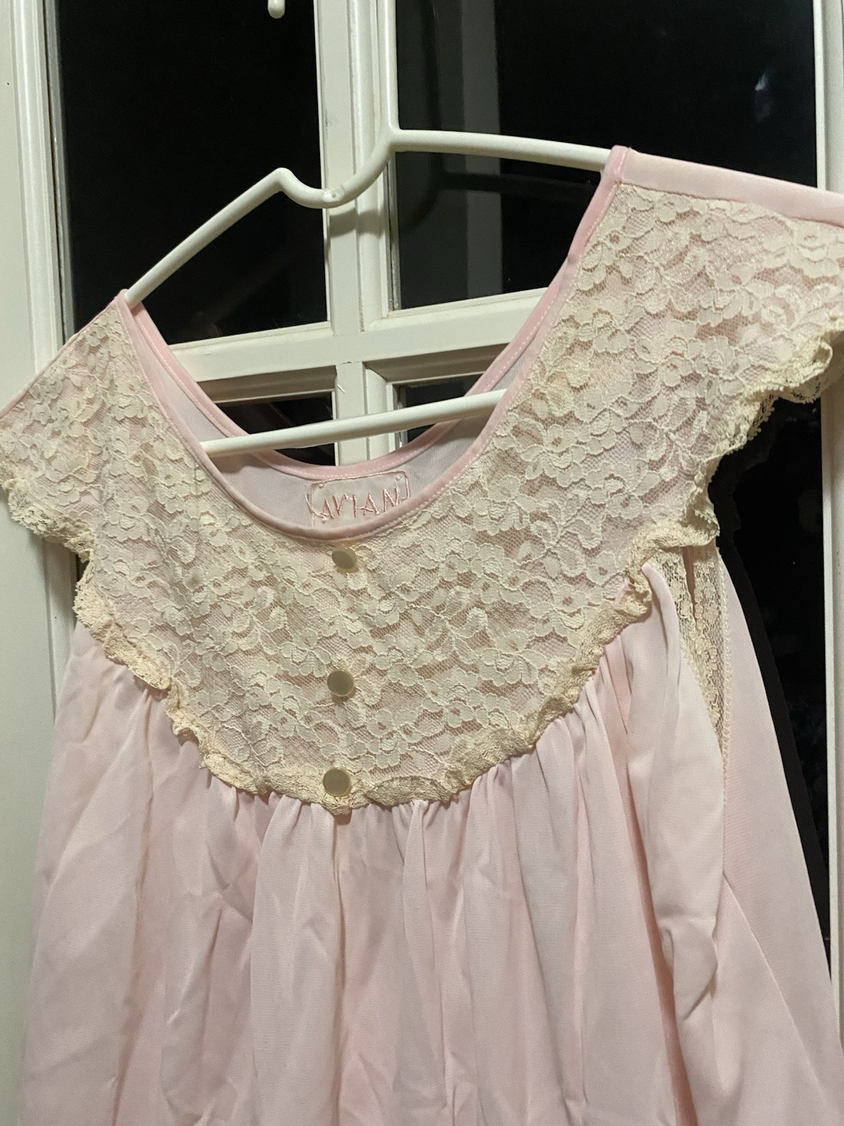 Very Vintage 60s night gown baby pink lace on top old style by Avian ladies sz S