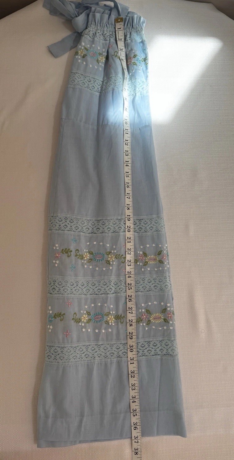 Rare Vintage 1970’s MARIANNE sky blue Mexican Folk Embroidered Dress lace 36