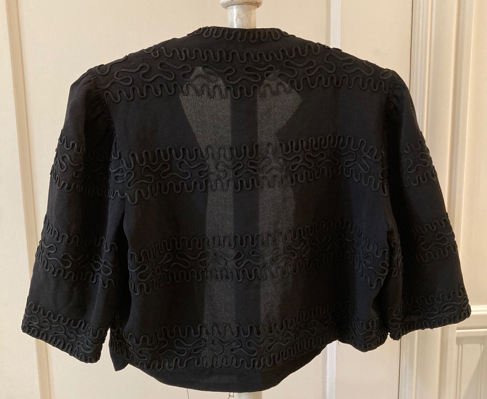 Chic Vintage 1950s Black Bolero Crop Jacket Sz Small w/ tape embellishment