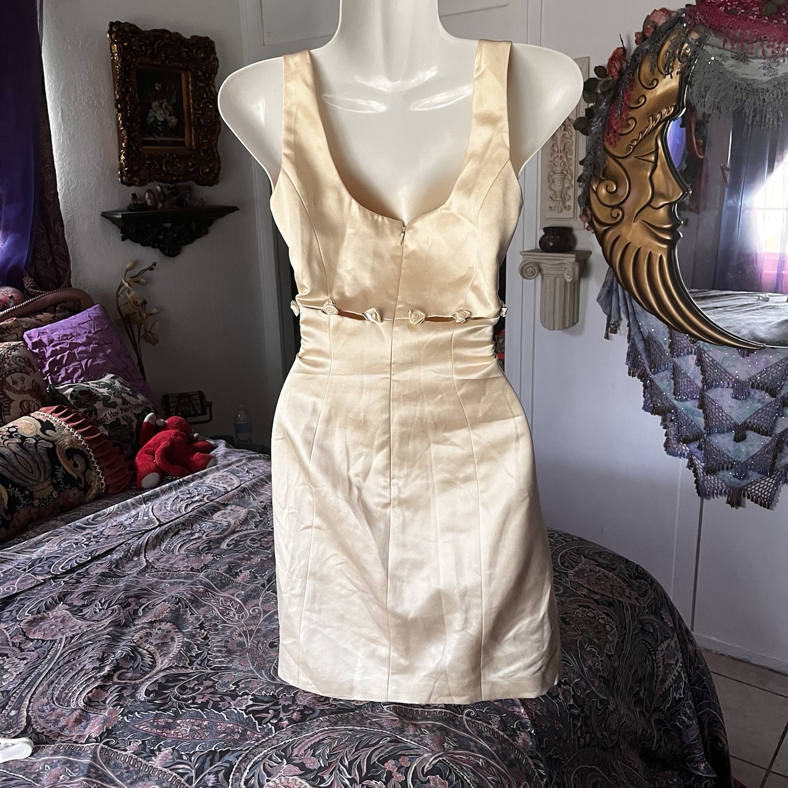 Cache 90s Rare Champagne Waist Cutout Roses Vintage Satin Mini Dress Sleeveless