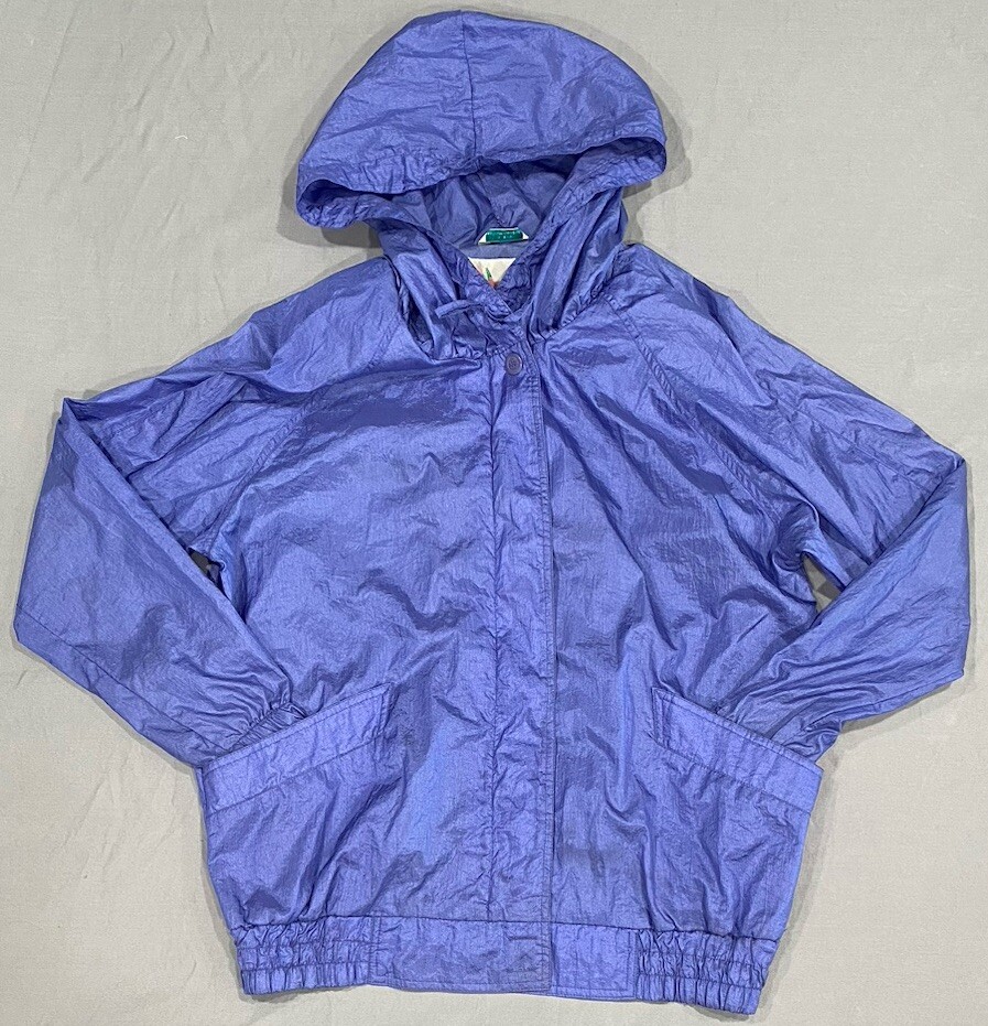 Vintage Women’s Totes Raincoat Windbreaker M Purple Hooded Shoulder Pads Pockets