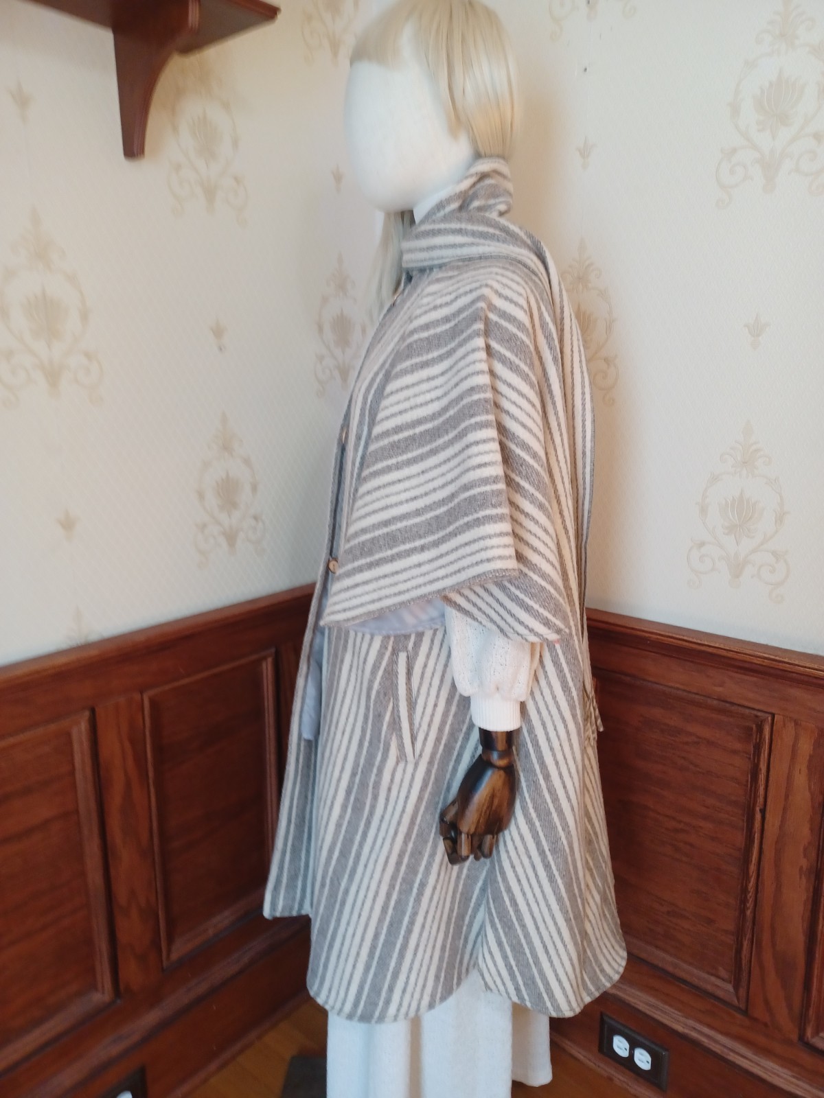 Vintage 1960s/1970s Grey Stripe Wool Boho Victorian Cottagecore Cloak Coat