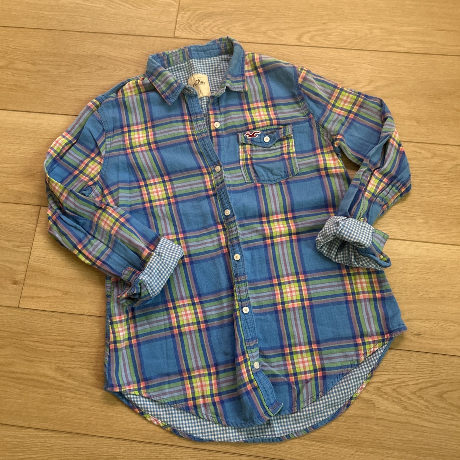 VTG Y2K Hollister Button down Plaid gingham colorful Embroidered logo Sz Small