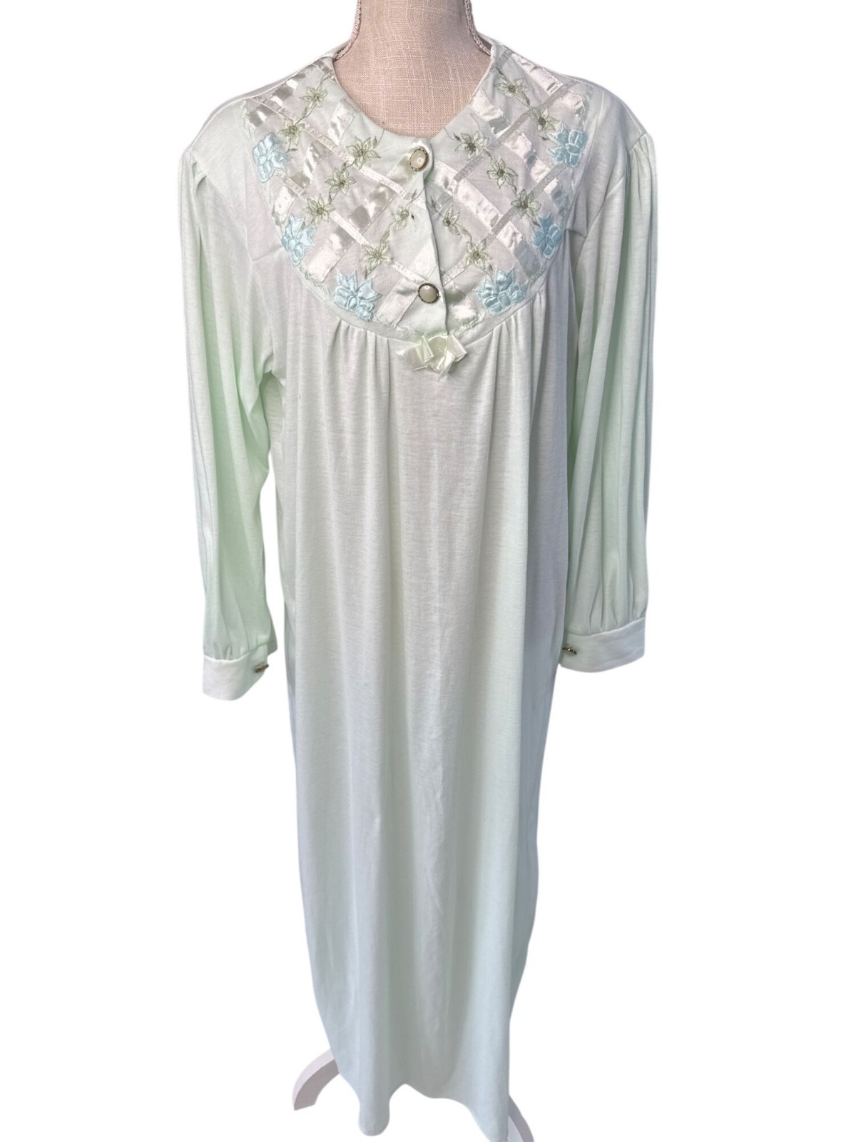 Vintage MM High Fashion Mint Green Nightgown W/Satin Floral Yoke/Pearl Buttons L