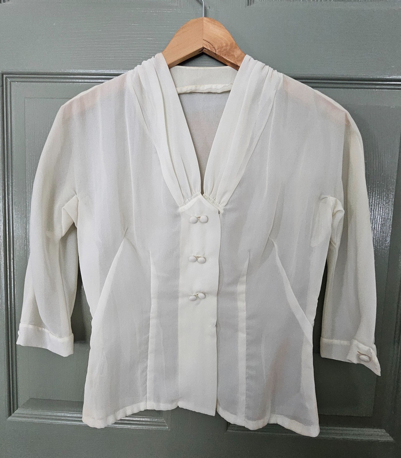 True Vintage Womens V-neck Sheer Blouse 3/4 sleeve length circa 1950s