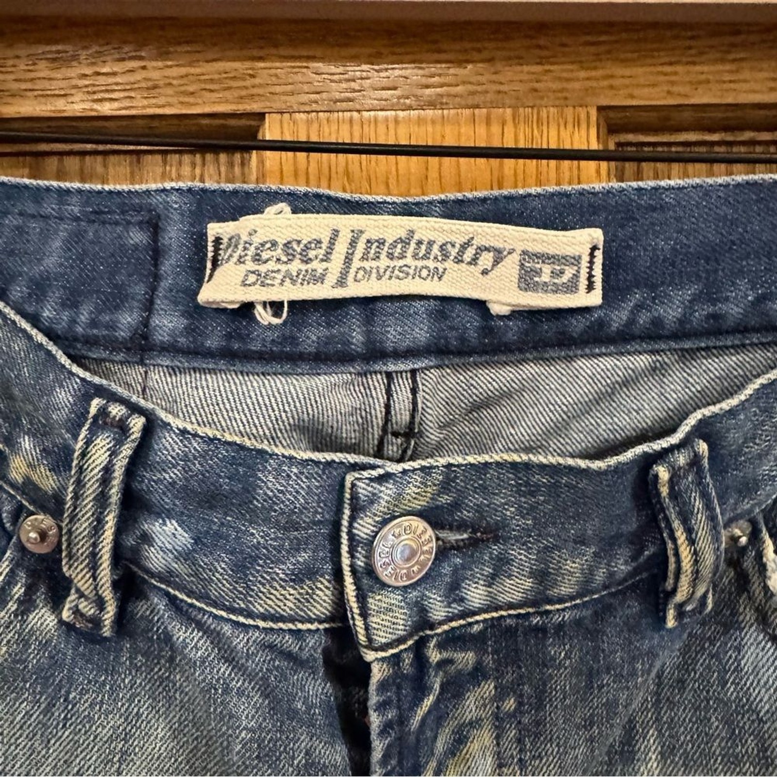 Diesel “Fanker” Made in Italy low rise jeans. Y2K 2001. Size 30