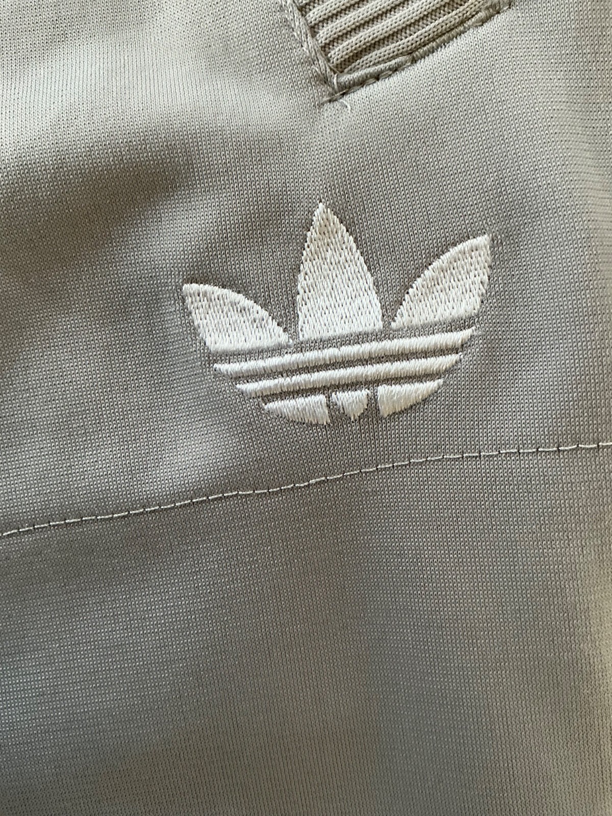 Women’s Vintage Y2K Adidas Stripe Trefoil Warm Up Track Pants Size L Low Rise