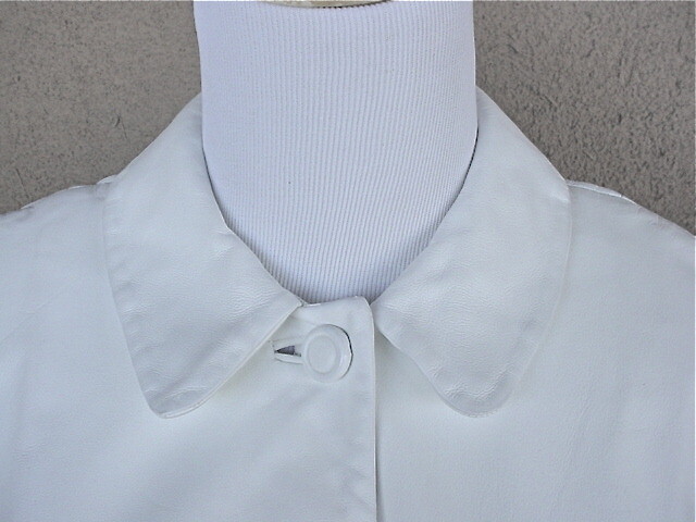 Vintage Mod Faux Leather Coat Womens Sz Small White Pleather 1970s