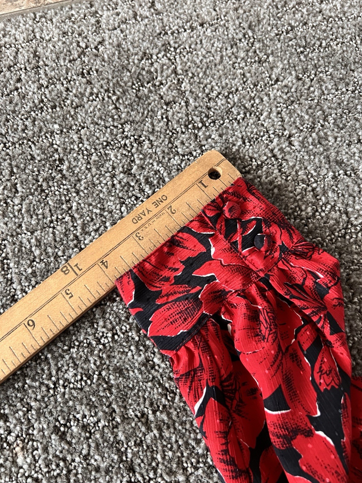 Vintage Pykettes Floral Blouse Size 18 Red Black Secretary Tie Collar 1970s