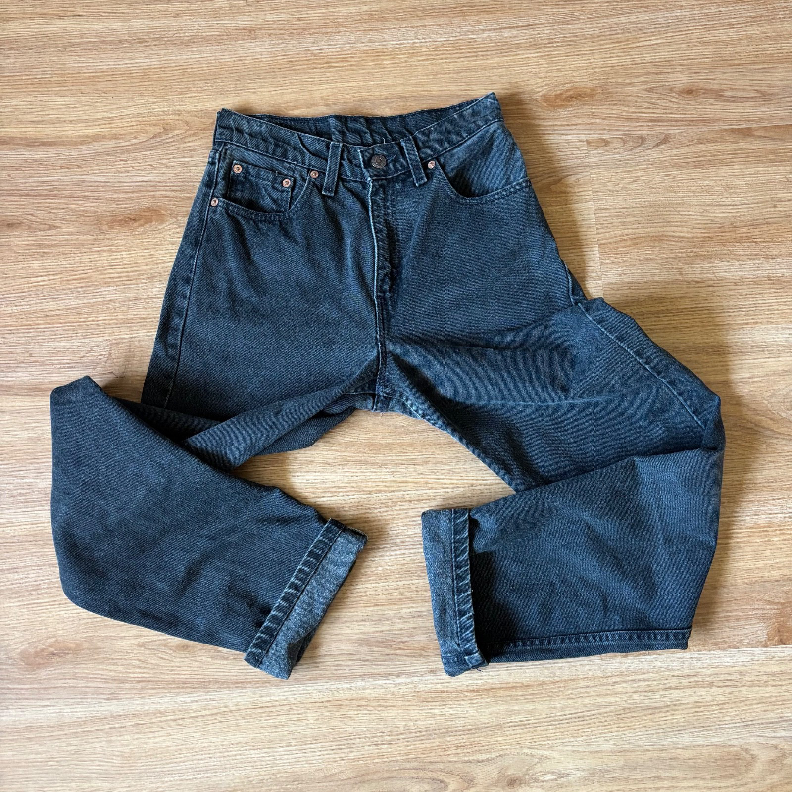 VTG Levi’s 560 Loose Fit Straight Leg Jeans 90s Women’s Size 5 Black Made in USA