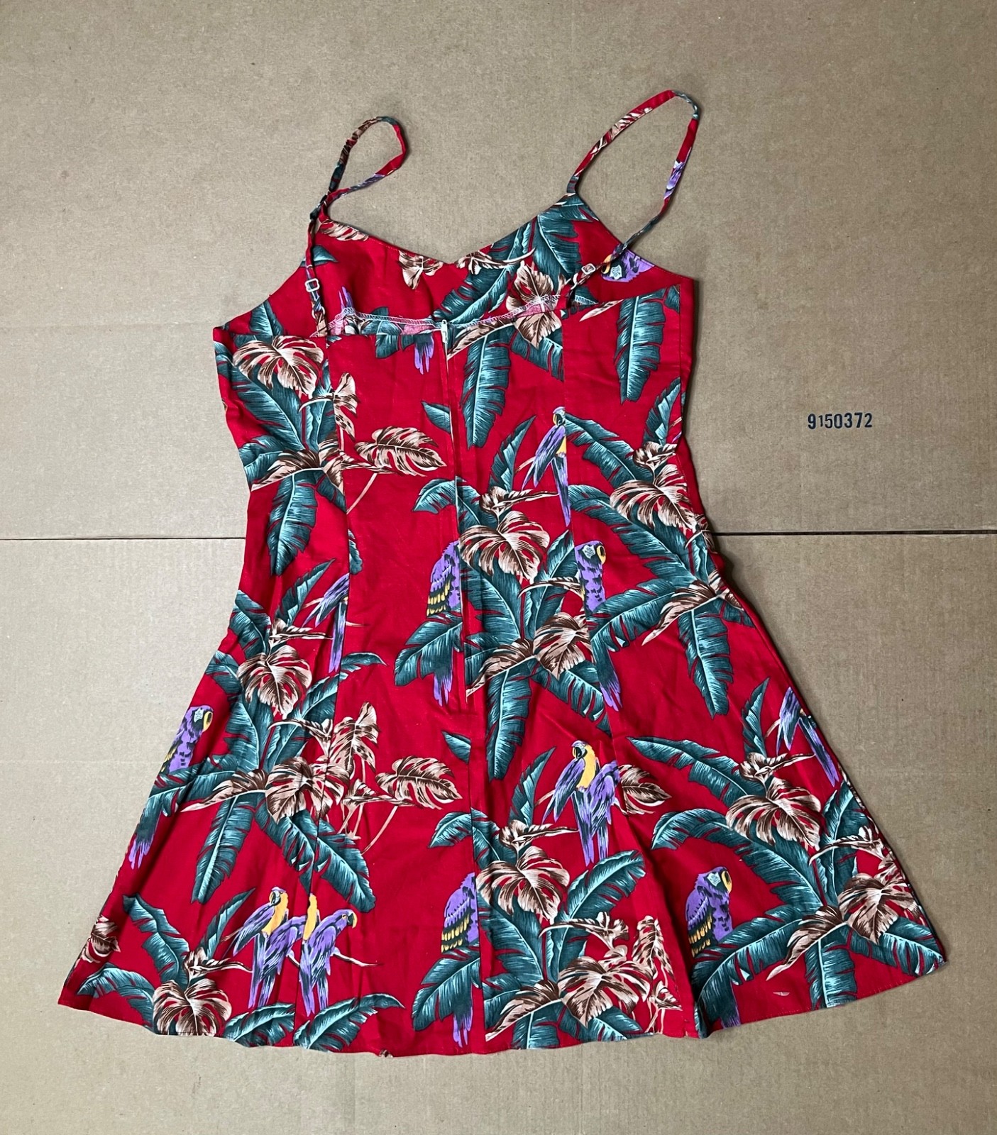 VTG Paradise Found Women’s XL Parrot Jungle Magnum PI Hawaiian Spaghetti Dress