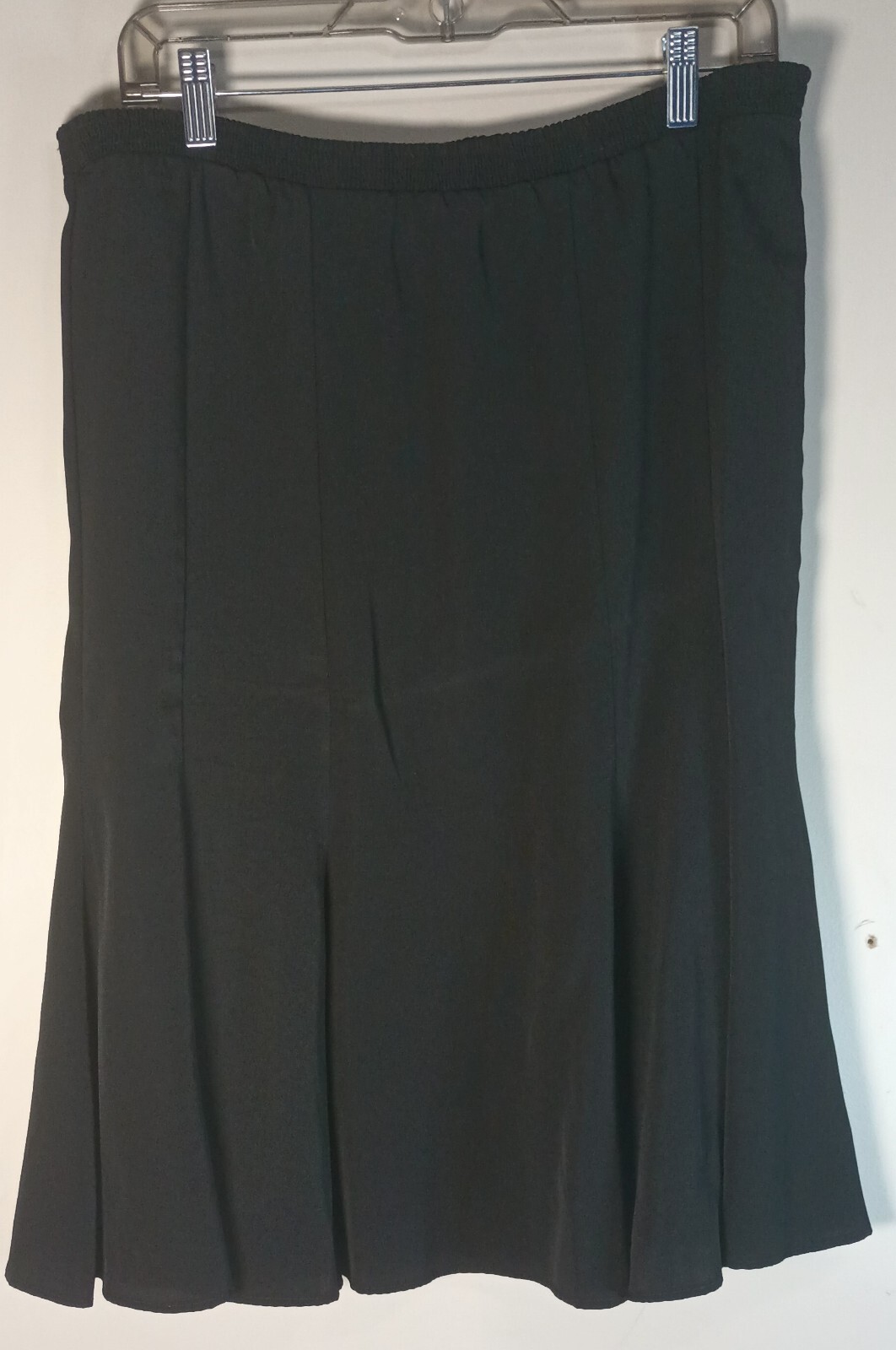 Vtg 1980s Siasia New York Skirt Size Small Made In USA Black Fit And Flare Midi