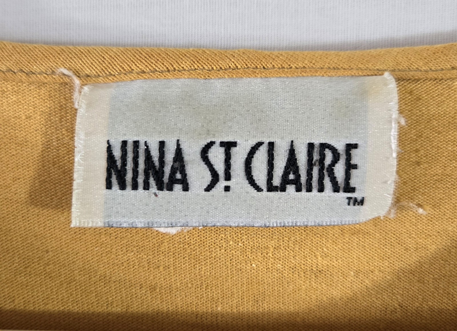 Vintage Nina St Claire Women’s Yellow Top With Shoulder Pads Measures Large